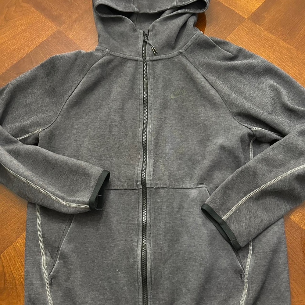 Dyed Nike tech Mens Medium